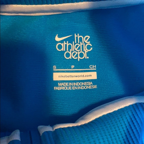 Nike - Picture 3 of 3